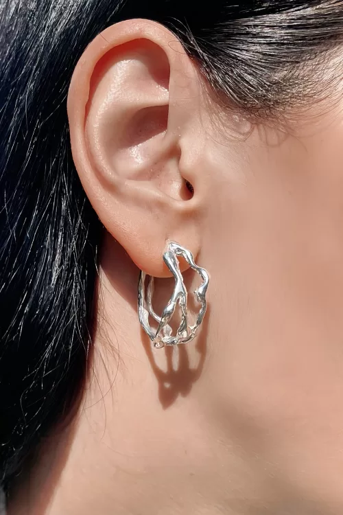 Arracada grande de plata .925 doble estilo clásico por Teresa González