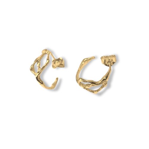 Arracada chica de plata .925 con baño de oro doble estilo clásico por Teresa González