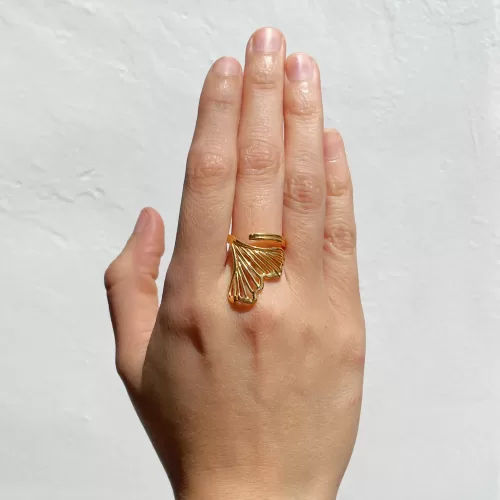 Anillo de plata .925 baño de oro ligero minimalista por Teresa González