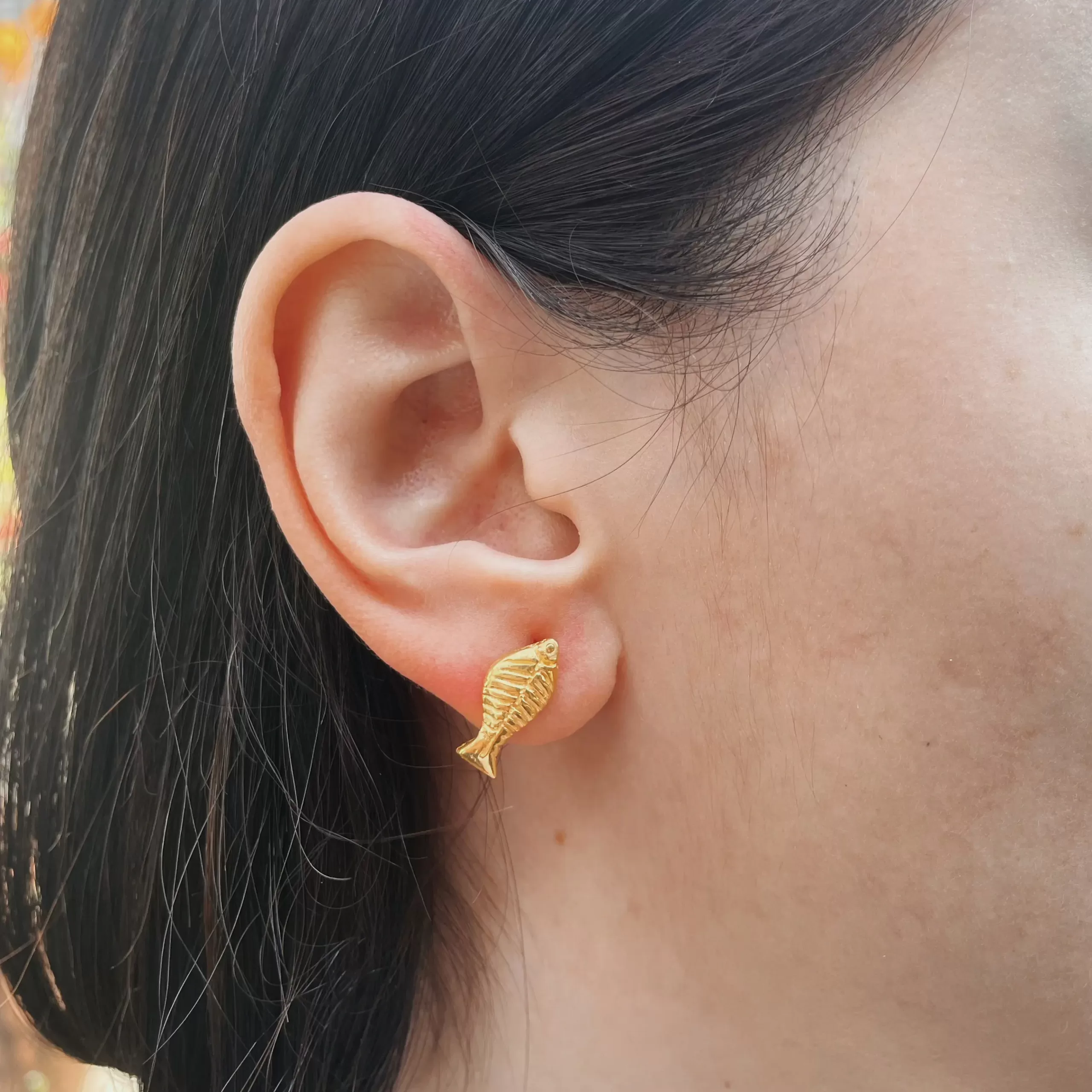 plata .925 con baño de oro lineas finas inspiración marina por Teresa González